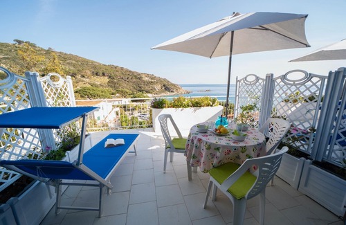 Cavoli Apartment | Holiday apartment Cavoli for 1 - 2 persons - Holiday apartment in one or multi-family house