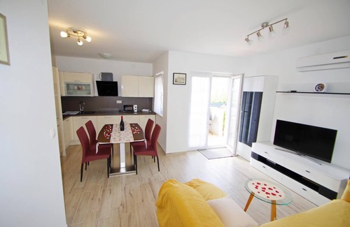 Valdebek Apartment | Holiday Apartment Cony – Quiet Location near Pula