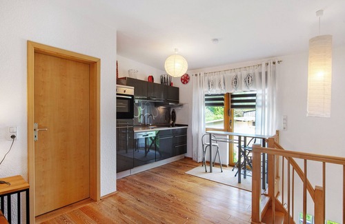 Muritz Apartment | Holiday Apartment "Gabi" with Shared Terrace & Wi-Fi