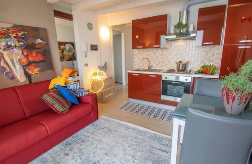 Plassi Apartment | Holiday Apartment in Plassi with Panoramic Terrace and Lakefront View