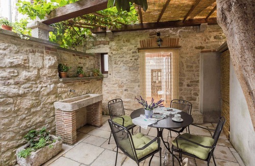City Center Apartment | Holiday apartment in Porec Old Town