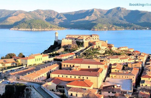 Portoferraio Old Town Apartment | Holiday apartment Portoferraio for 1 - 4 persons with 2 bedrooms - Holiday apartment