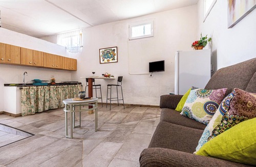 Tuineje Apartment | Holiday Apartment "La Fortaleza - Casa La Fuentita - Adults Only" with Mountain Views