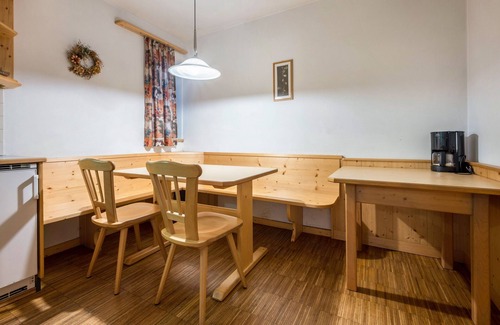 Vandoies Apartment | Holiday Apartment 'Lindenhof Apt 5' with Shared Garden & Wi-Fi