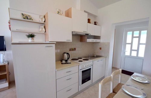 Sveti Anton Apartment | Holiday apartment Malinska for 1 - 4 persons with 2 bedrooms - Holiday apartment