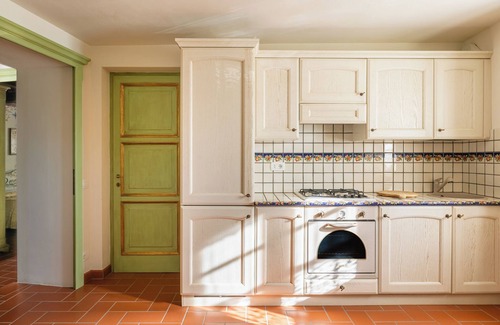 Molazzana Apartment | Holiday Apartment 'Melograni 7' with Terrace