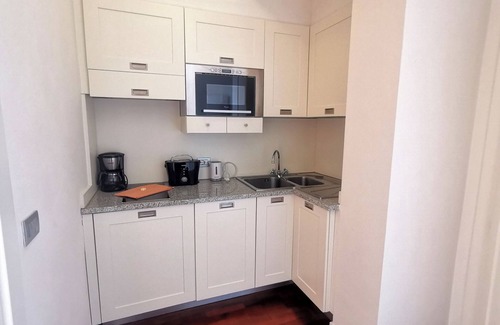 Meina Apartment | Holiday apartment mit Klimaanlage und WLAN