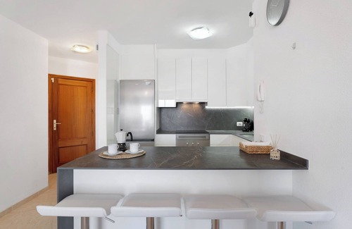 Candelaria Apartment | Holiday Apartment "Rincon Tropical" with Sea View, Shared Pool & Wi-Fi