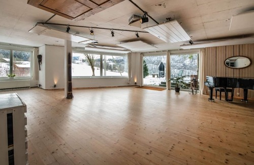 Seelisberg Apartment | Holiday apartment Seelisberg for 1 - 10 persons with 6 bedrooms - Historical building