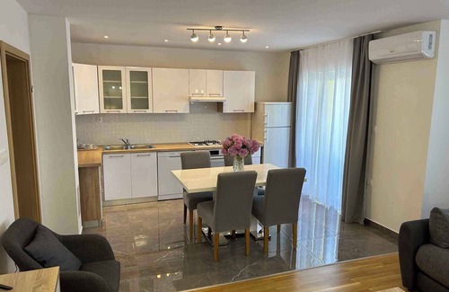 Porat Apartment | Holiday apartment with air conditioning and Internet