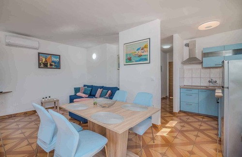 Soline Apartment | Holiday apartment with balcony and air conditioning