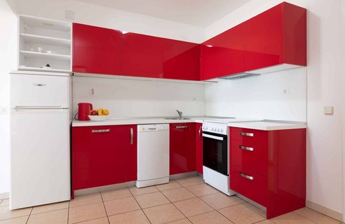 Karlobag Apartment | Holiday apartment with sea views, air conditioning and pool