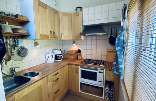 Ouwerkerk House | Holiday bungalow for 4 people in a quiet park in Ouwerkerk