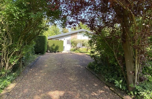 Ouwerkerk House | Holiday bungalow for 4 people in a quiet park in Ouwerkerk