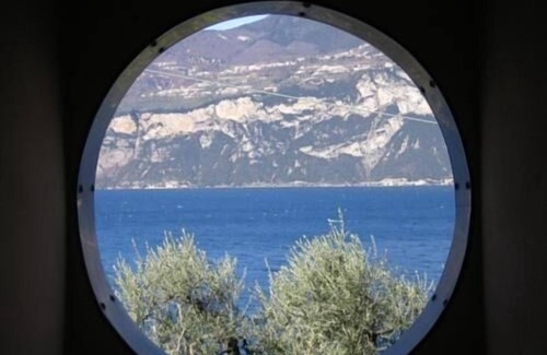 Magugnago Apartment | holiday flat "Apartment 7" with pool