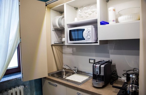 Monticello d'Alba House | holiday flat 'Specchi d'Acqua' with pool