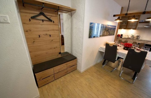 Sattel House | Holiday flat "S'Edelweiss" with mountain view