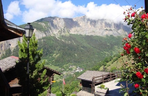 Albinen Apartment | Holiday flat Wärschu