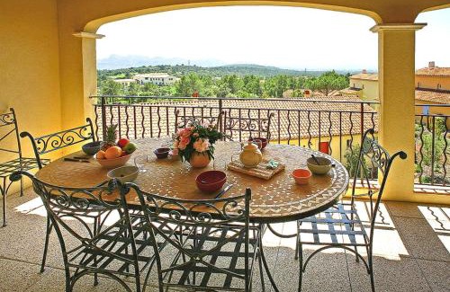 La Motte Apartment | Holiday flats at Domaine de Saint-Endréol with golf, SPA and pool