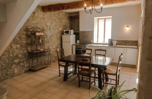 Montbrun-des-Corbieres House | Holiday Home in Montbrun with Pool & Vineyards