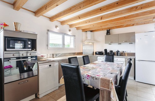 Boyardville House | Holiday Home "Maison Boyardville Piscine" with Pool & Wi-Fi