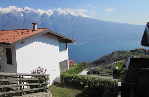 Pregasio House | Holiday house in Tremosine with wonderful panoramic view & pool