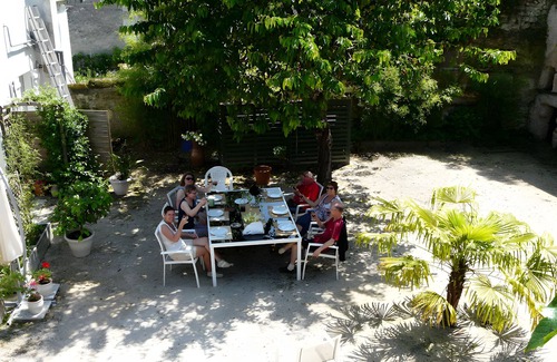 Faverolles-sur-Cher House | Holiday Home 'Le Petit Montparnasse - Montrichard' with Shared Garden and Wi-Fi