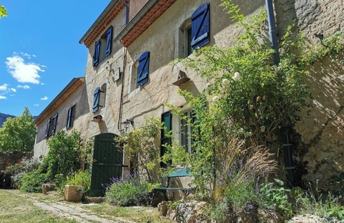 La Palud-sur-Verdon House | Holiday Home 'Véritable Mas Provençal À La Palud' with Private Garden and Wi-Fi