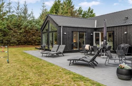 Hou House | Holiday Home Abiorn - from the sea by Interhome