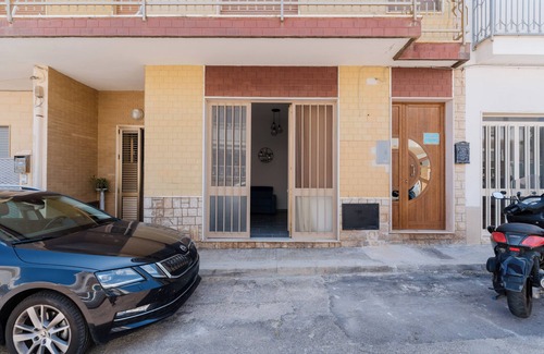 Santa Maria al Bagno House | Holiday Home 'Anna's Sea House' with Sea View and Air Conditioning