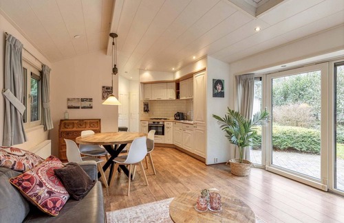 Lunteren Ski Chalet | ✓ Holiday home at Estate de Scheleberg ✓ Holiday home for 4 persons ✓ Situated in Lunteren (Gelderland) ✓ Holiday park at the Veluwe ✓ Book directly at the park