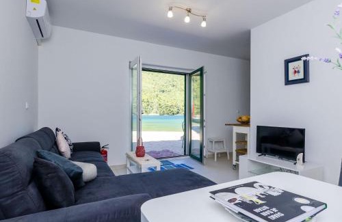 Broce House | Holiday home Barbara - Two Bedroom Holiday home