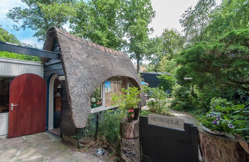 Bergen House | Holiday Home Bergen near Forest & Beach