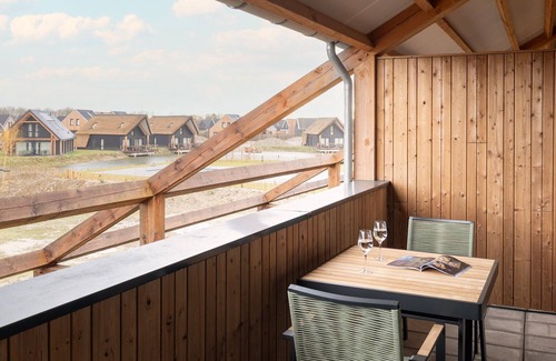 Nieuwvliet House | Holiday home by water for up to 4 people