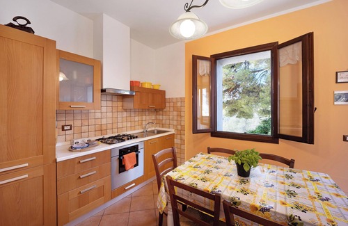 Lavina House | Holiday Home 'Casale Filiberto' with Sea View, Terrace & Wi-Fi