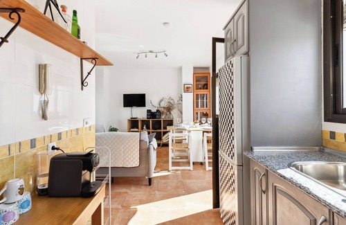 Mijas House | Holiday Home 'Casa Centro' with Sea View, Wi-Fi and Air Conditioning