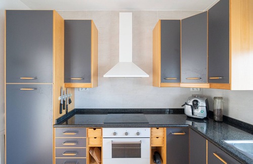 L'Alfas del Pi House | Holiday Home 'Casa Blanca Spaniahome' with Private Pool, Wi-Fi and Air Conditioning