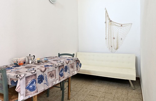 Torre di Bari House | Holiday Home "Casa Angelica Barisardo" close to the Sea with Private Garden & A/C