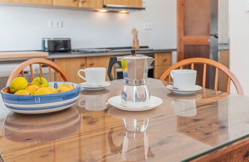 Cala Figuera House | Holiday Home 'Casa La Mar' with Private Terrace, Wi-Fi and Air Conditioning