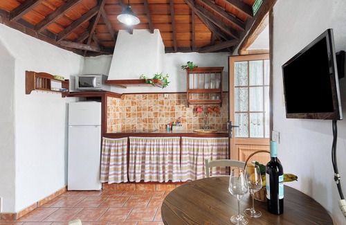 El Paso House | Holiday Home 'Casitas La Montañita - 2' with Mountain View, Wi-Fi and Air Conditioning