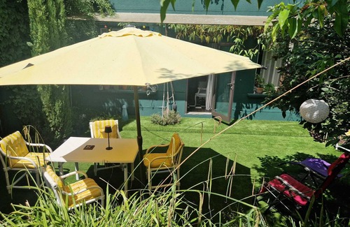 Le Grand-Bourg House | Holiday Home 'Chez Poton' with Private Terrace, Private Garden and Wi-Fi