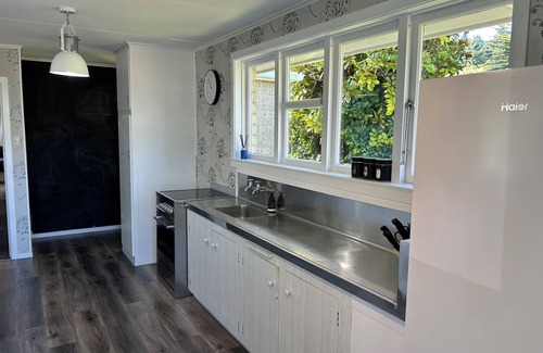 Te Anau House | Holiday Home Close to the Lake