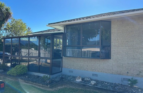 Te Anau House | Holiday Home Close to the Lake