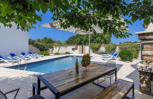 Nova Vas House | Holiday Home Darija by Interhome