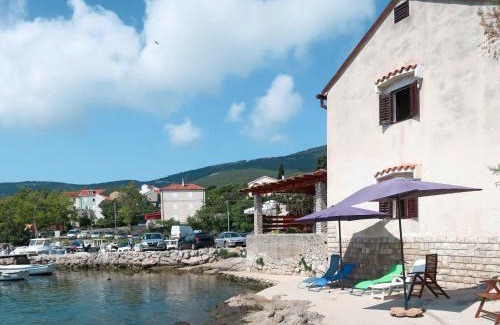 Nerezine House | Holiday Home Delfar by Interhome