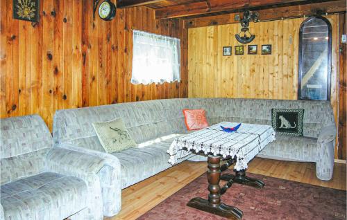 gmina Drezdenko House | Holiday Home Drezdenko Lubiatów Ii