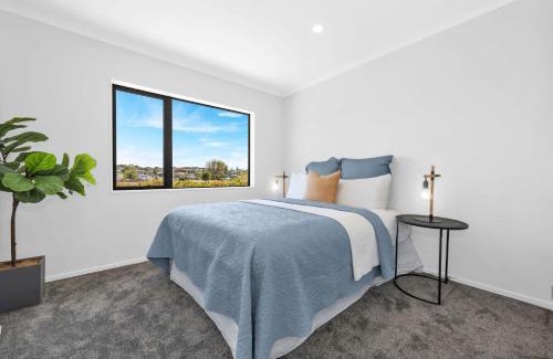 Howick House | Holiday Home East Auckland
