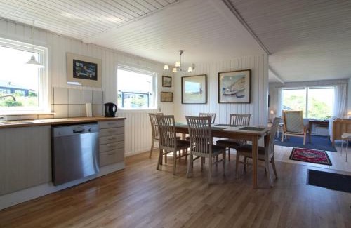 Lonstrup House | Holiday Home Ellynor - 200m from the sea by Interhome