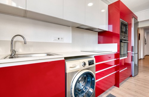 Beniarbeig House | Holiday Home 'Entre Mar Y Montañas' with Mountain View, Wi-Fi and Air Conditioning