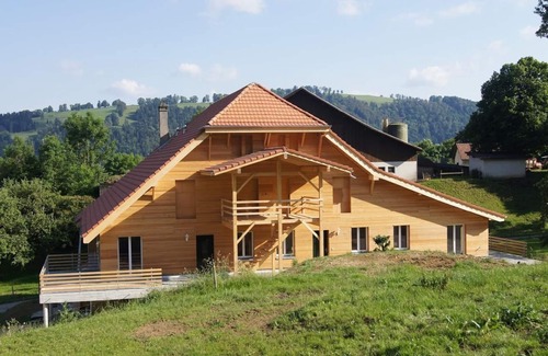 Clos du Doubs Apartment | Holiday home "Ferme d'Alma" - Apartment "Moderne"